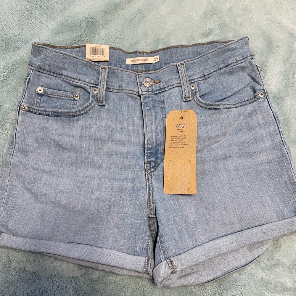Levi shorts